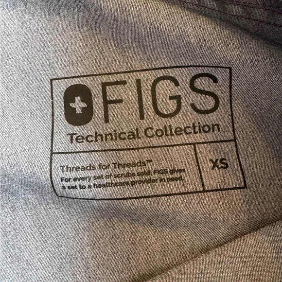 Figs Classic Fit Kade Cargo Scrub Pants Straight Leg- Slate Blue - Picture 4 of 6